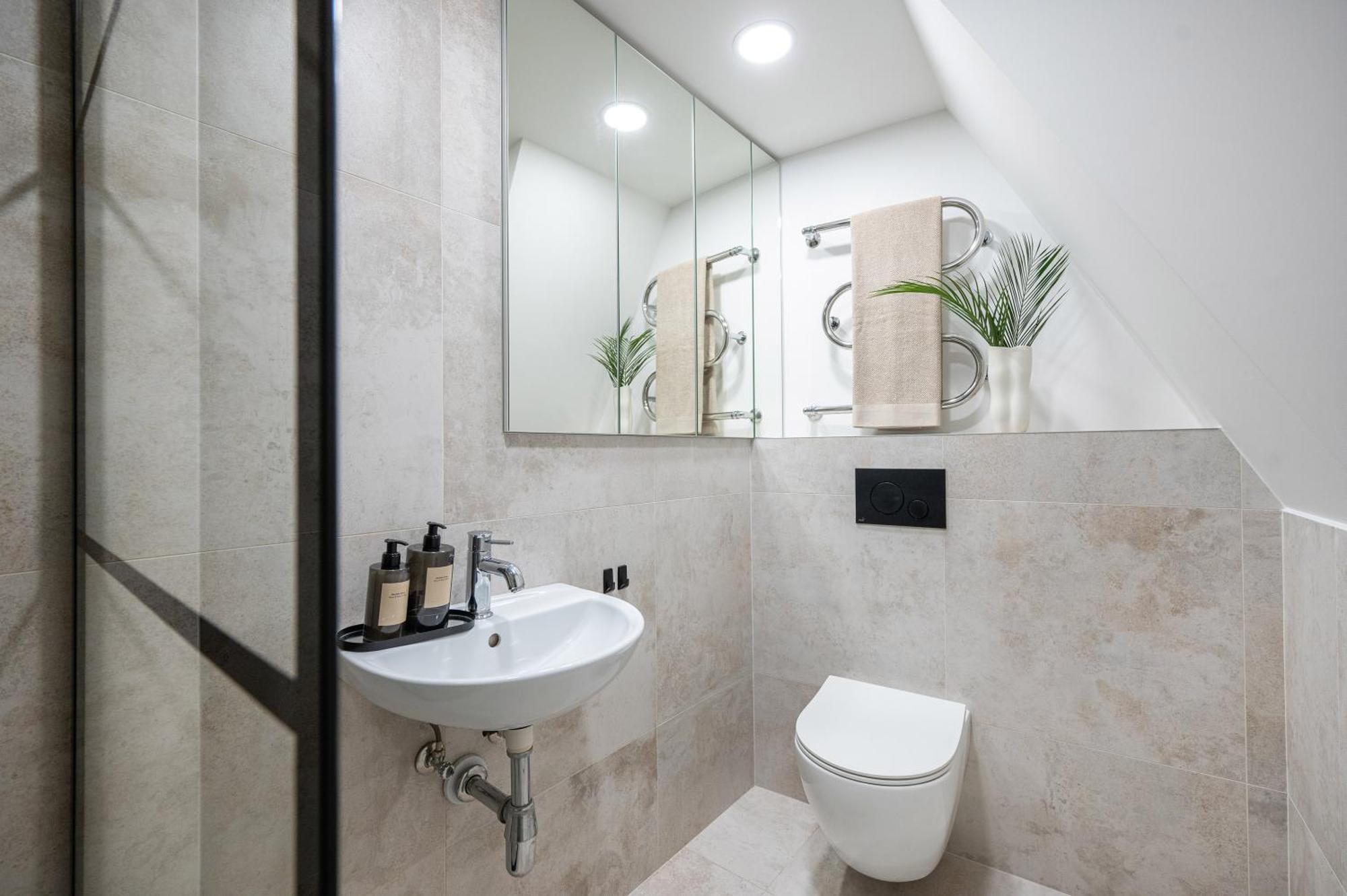 Lejlighed Modern In The Heart Of Old Town With Free Parking By Urban Rent